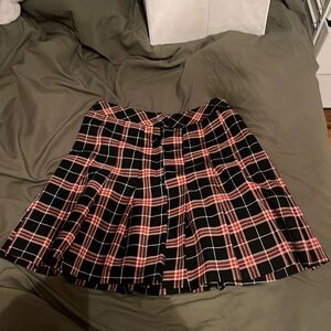 black & pink plaid skirt